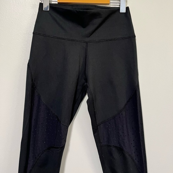 Aerie Chill. Play. Move. Black Mesh Panel Leggings - Size M - Picture 8 of 12